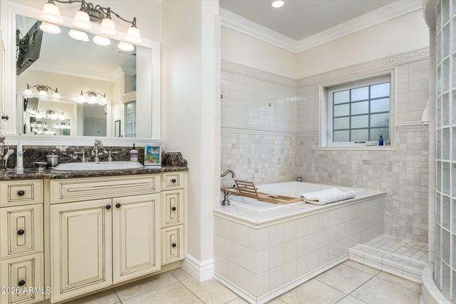 3915 N 54TH Way, Phoenix, AZ 85018