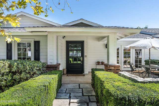 3915 N 54TH Way, Phoenix, AZ 85018