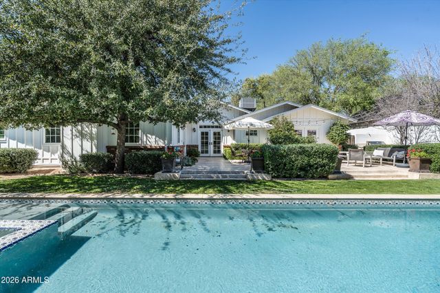 3915 N 54TH Way, Phoenix, AZ 85018