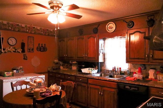 502 Jaycee Street, Sikeston, MO 63801