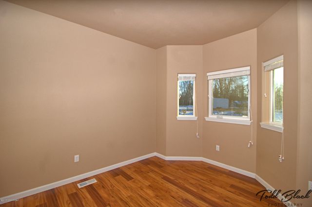 4215 S Gon Fishin Drive, Wasilla, AK 99654