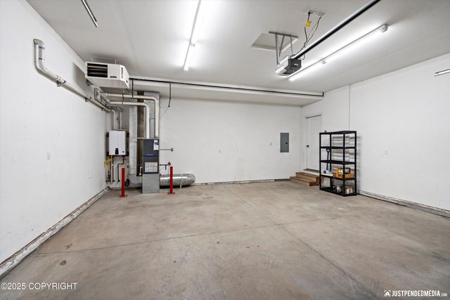 4215 S Gon Fishin Drive, Wasilla, AK 99654