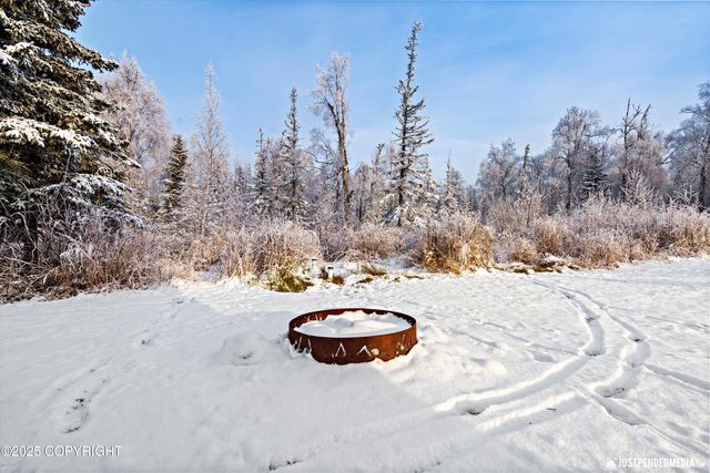 4215 S Gon Fishin Drive, Wasilla, AK 99654