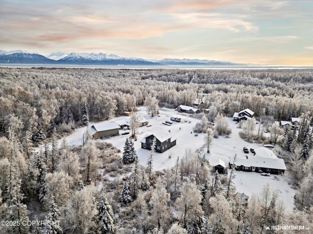 4215 S Gon Fishin Drive, Wasilla, AK 99654