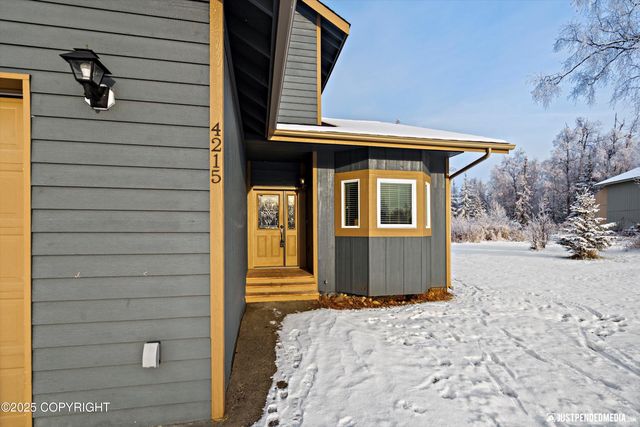 4215 S Gon Fishin Drive, Wasilla, AK 99654