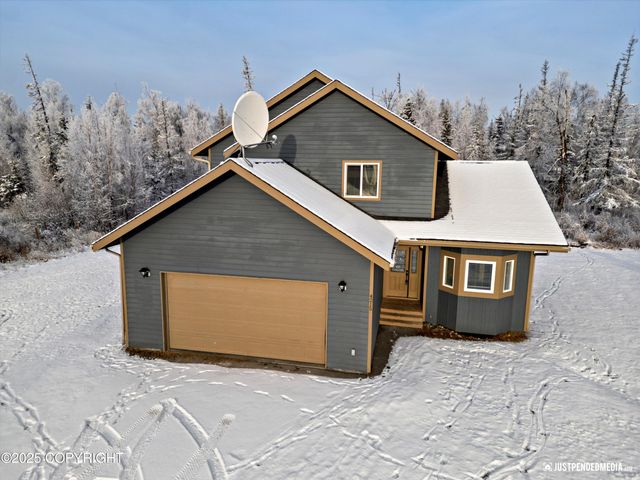 4215 S Gon Fishin Drive, Wasilla, AK 99654