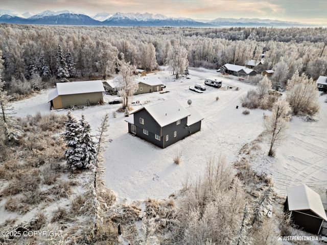4215 S Gon Fishin Drive, Wasilla, AK 99654