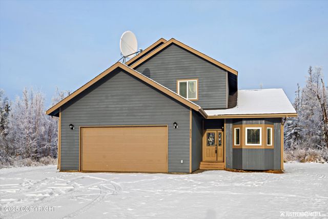 4215 S Gon Fishin Drive, Wasilla, AK 99654