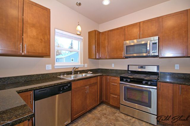 4215 S Gon Fishin Drive, Wasilla, AK 99654