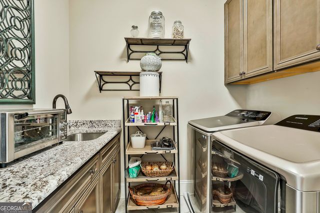 131 Red Maple Drive, Peachtree City, GA 30269