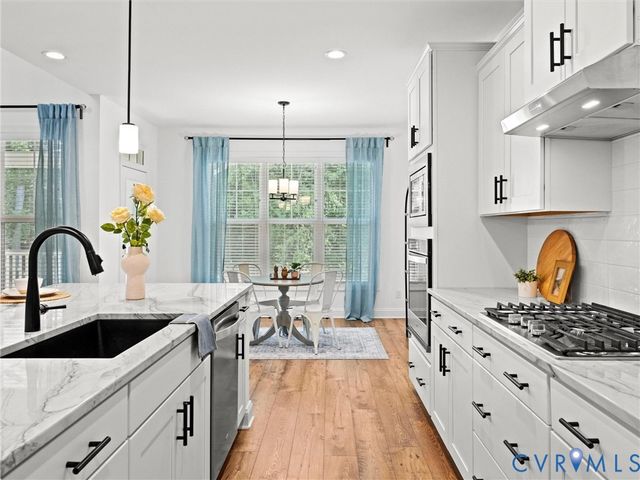 11730 Riverboat Dr, Chester, VA 23836