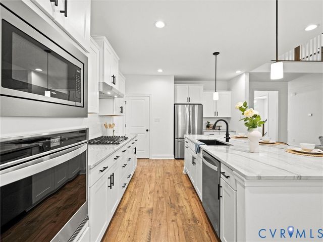 11730 Riverboat Dr, Chester, VA 23836