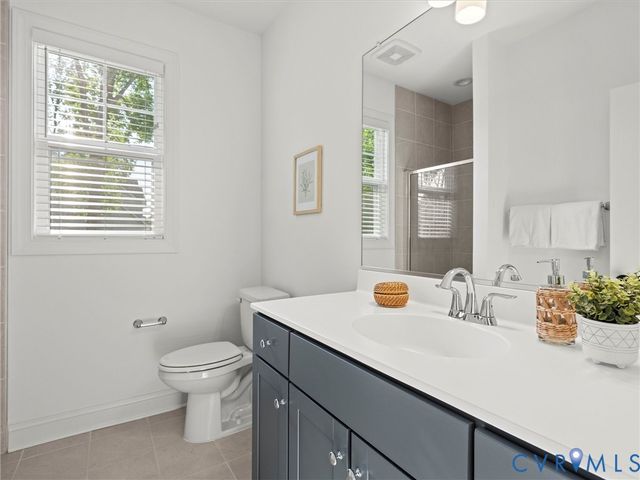 11730 Riverboat Dr, Chester, VA 23836