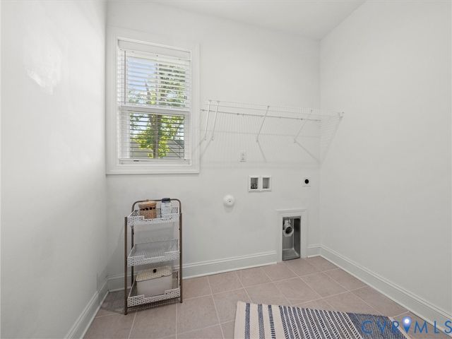 11730 Riverboat Dr, Chester, VA 23836