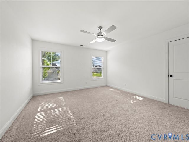 11730 Riverboat Dr, Chester, VA 23836
