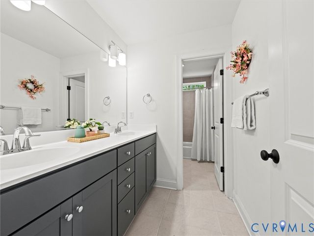 11730 Riverboat Dr, Chester, VA 23836