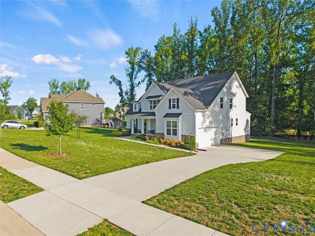 11730 Riverboat Dr, Chester, VA 23836