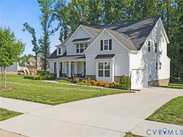 11730 Riverboat Dr, Chester, VA 23836