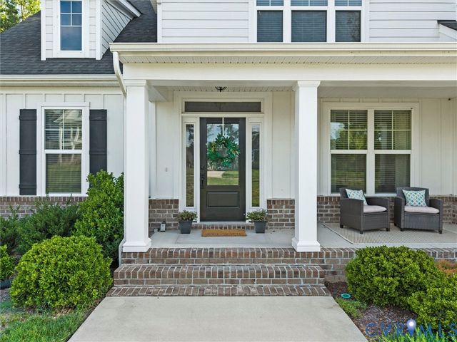 11730 Riverboat Dr, Chester, VA 23836