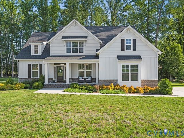 11730 Riverboat Dr, Chester, VA 23836