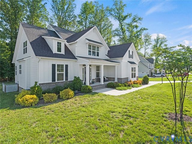11730 Riverboat Dr, Chester, VA 23836