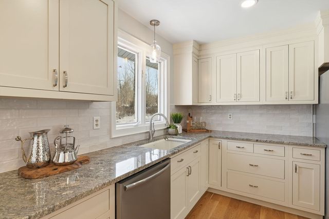 57 Beebe Rd, Wilbraham, MA 01095