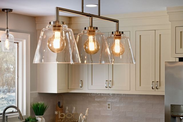 57 Beebe Rd, Wilbraham, MA 01095