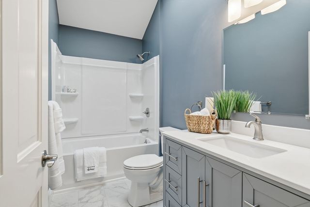 57 Beebe Rd, Wilbraham, MA 01095