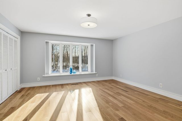 57 Beebe Rd, Wilbraham, MA 01095