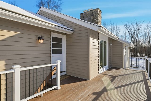 57 Beebe Rd, Wilbraham, MA 01095