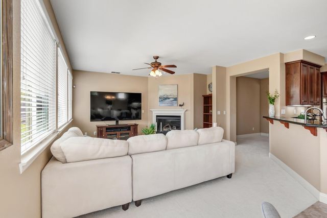 11836 Slate Falls Way, Rancho Cordova, CA 95742