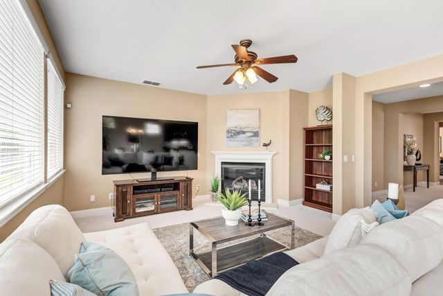 11836 Slate Falls Way, Rancho Cordova, CA 95742
