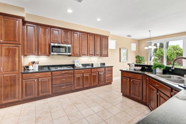 11836 Slate Falls Way, Rancho Cordova, CA 95742