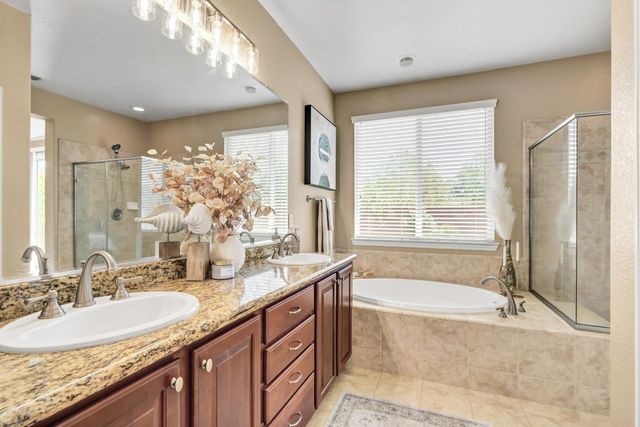 11836 Slate Falls Way, Rancho Cordova, CA 95742