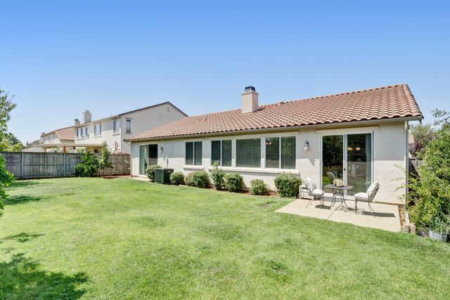 11836 Slate Falls Way, Rancho Cordova, CA 95742