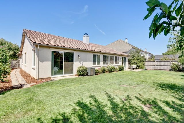 11836 Slate Falls Way, Rancho Cordova, CA 95742