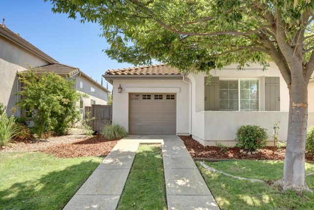 11836 Slate Falls Way, Rancho Cordova, CA 95742