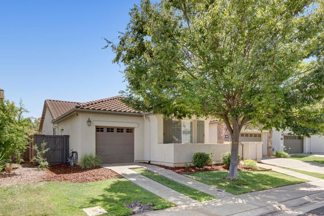 11836 Slate Falls Way, Rancho Cordova, CA 95742
