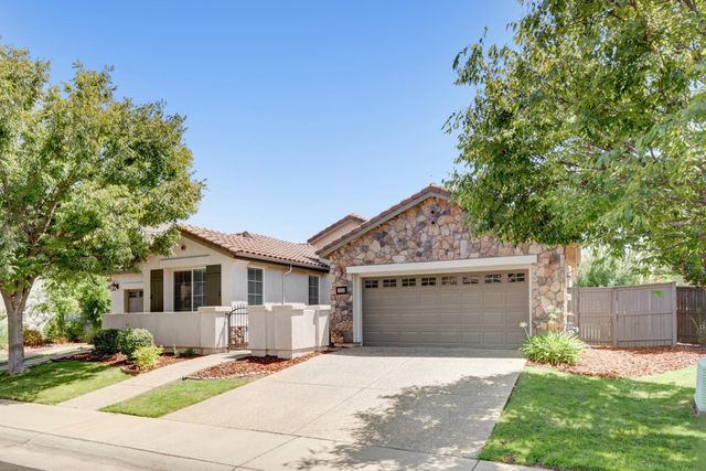 11836 Slate Falls Way, Rancho Cordova, CA 95742