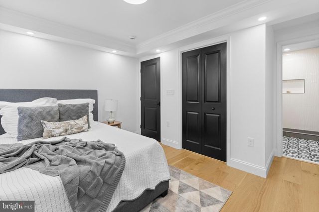 2516 E FEDERAL ST, Baltimore, MD 21213
