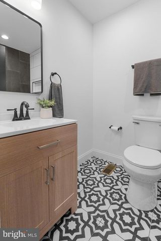 2516 E FEDERAL ST, Baltimore, MD 21213