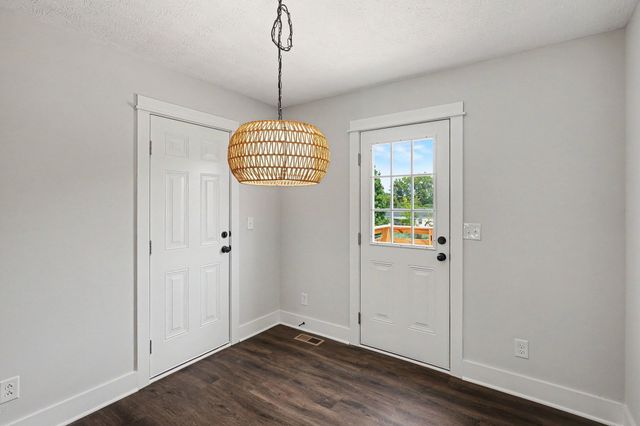 2510 17th Ave, E, Springfield, TN 37172