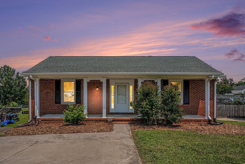 2510 17th Ave, E, Springfield, TN 37172