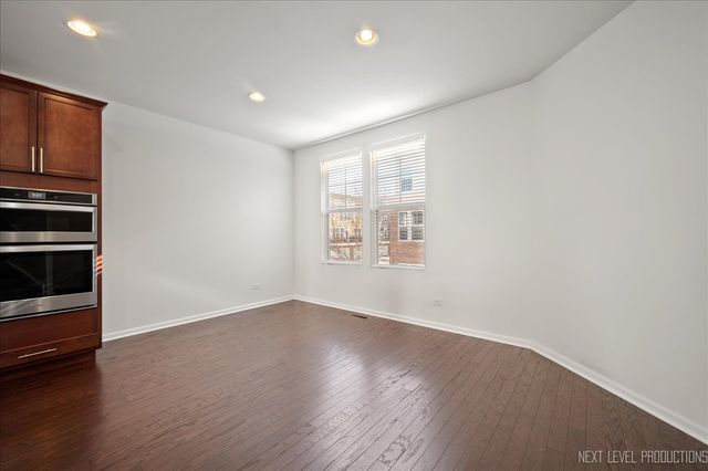 3543 Kemper Drive, Woodridge, IL 60517