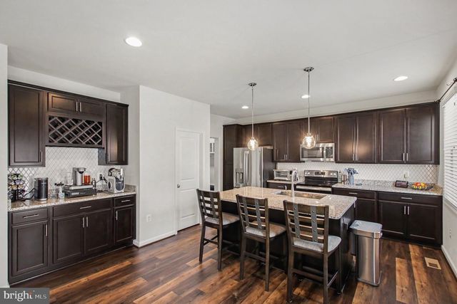 9510 HILLCREST DR, Fredericksburg, VA 22407