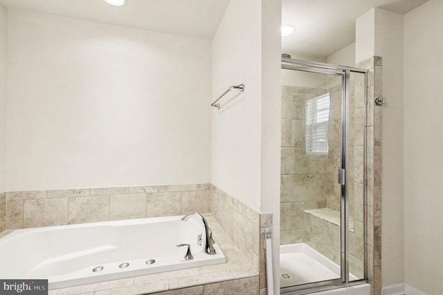 9510 HILLCREST DR, Fredericksburg, VA 22407