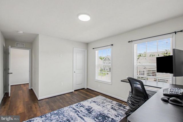 9510 HILLCREST DR, Fredericksburg, VA 22407