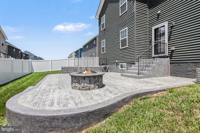 9510 HILLCREST DR, Fredericksburg, VA 22407