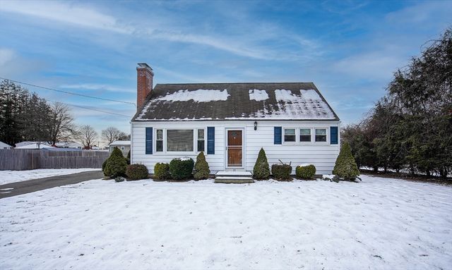 27 Campbell Dr, Agawam, MA 01001