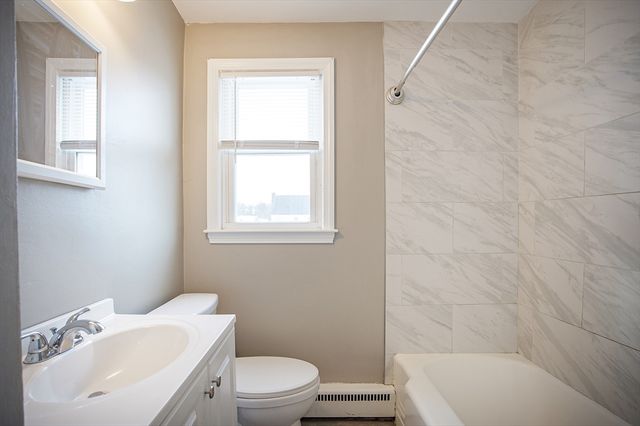 27 Campbell Dr, Agawam, MA 01001